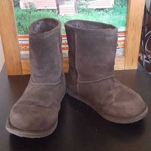 Chocolate Waterproof EMU Boots size 11